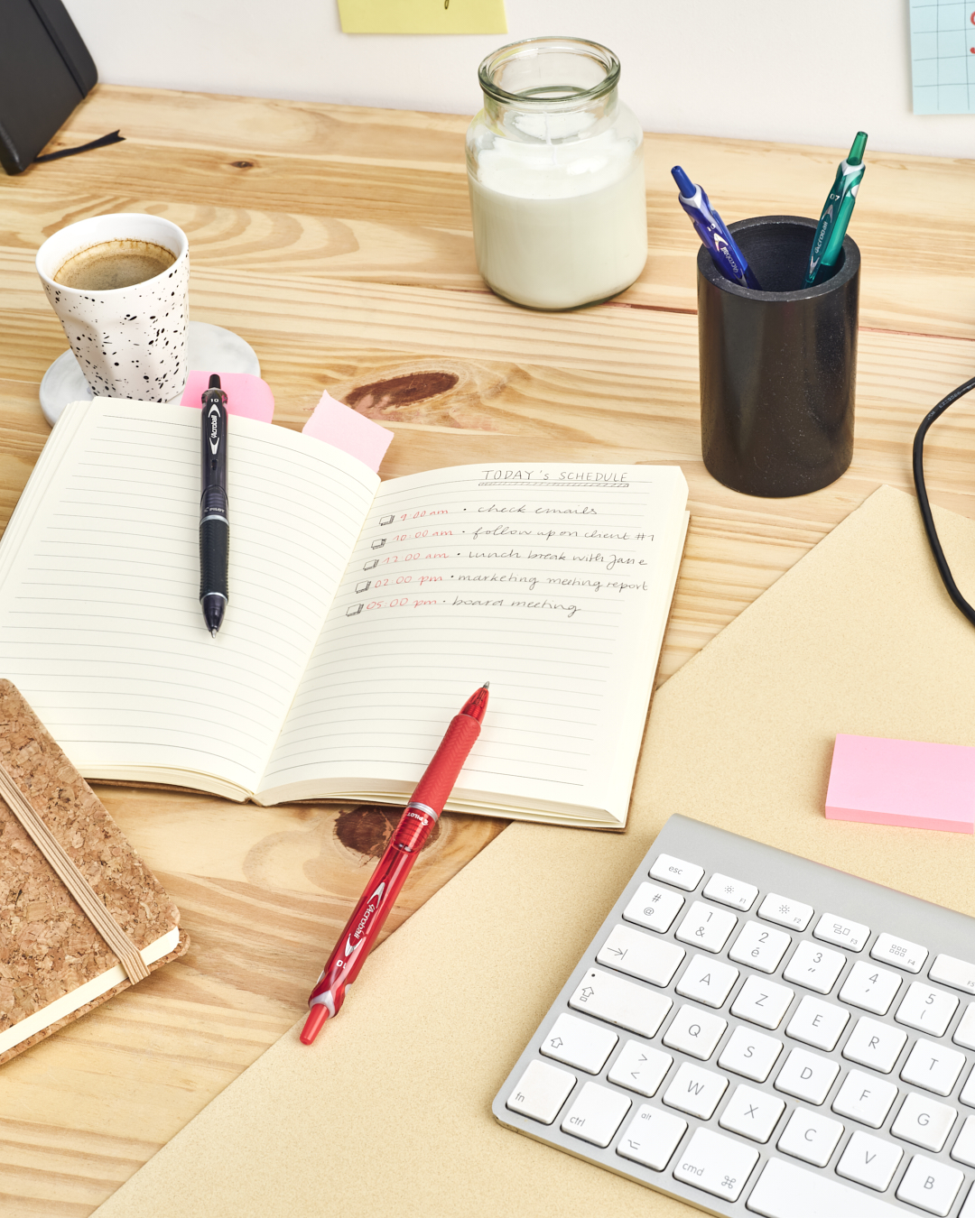 PILOT Acroball Hybrid pen with fast-drying ink for left-handed writing